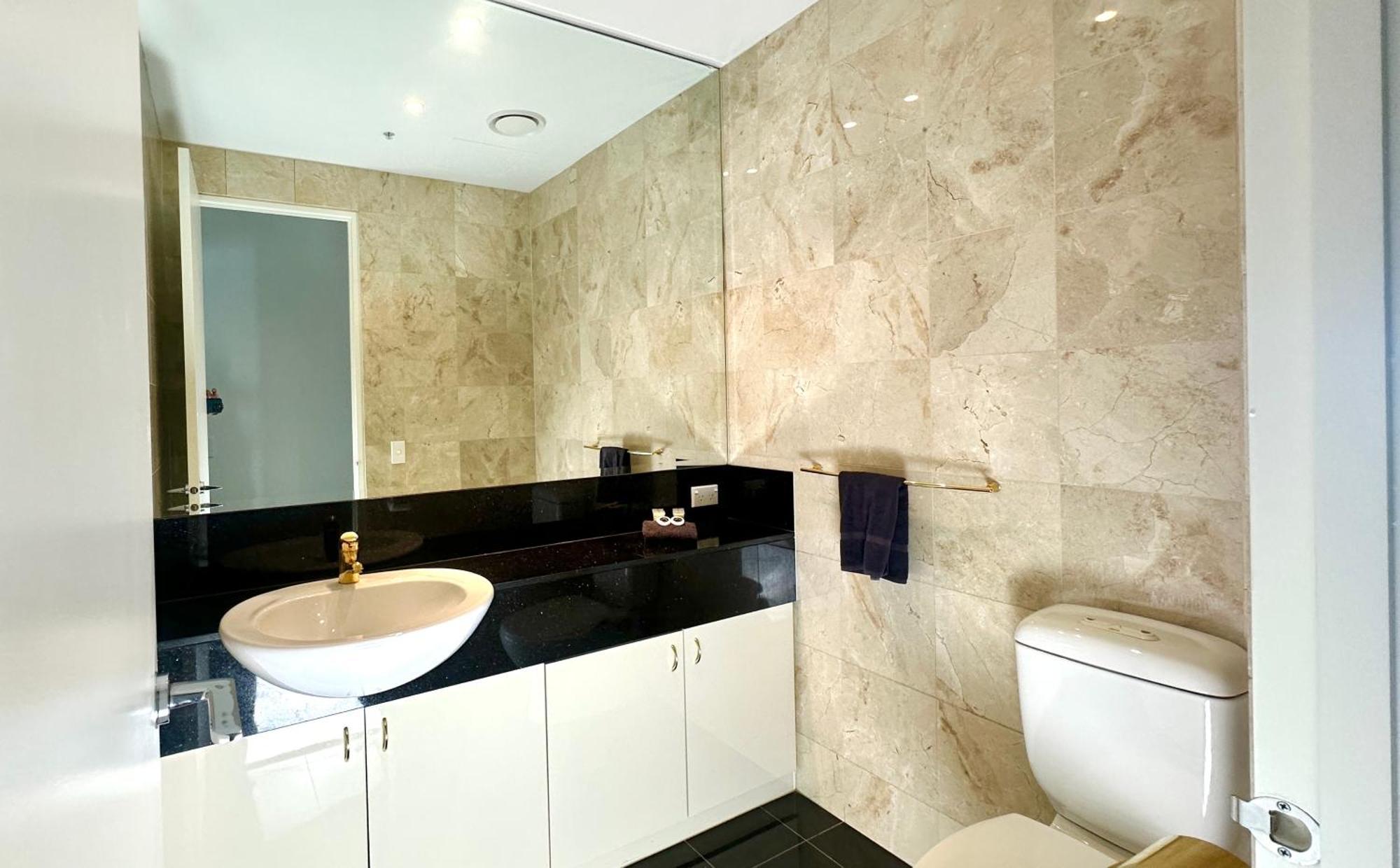 Luxury Duplex-penthouse Near Casino Mcec & Mcg