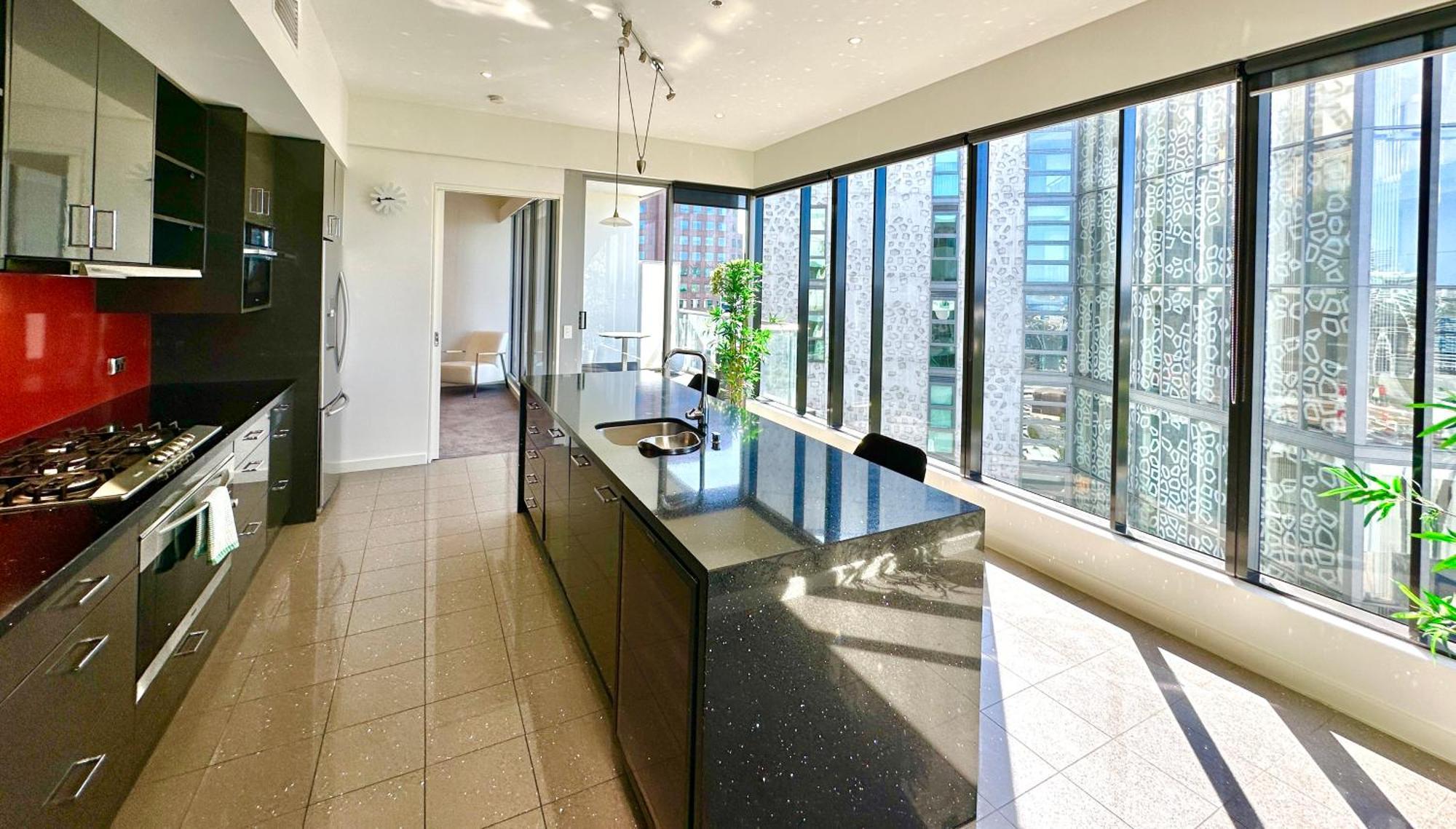Luxury Duplex-penthouse Near Casino Mcec & Mcg