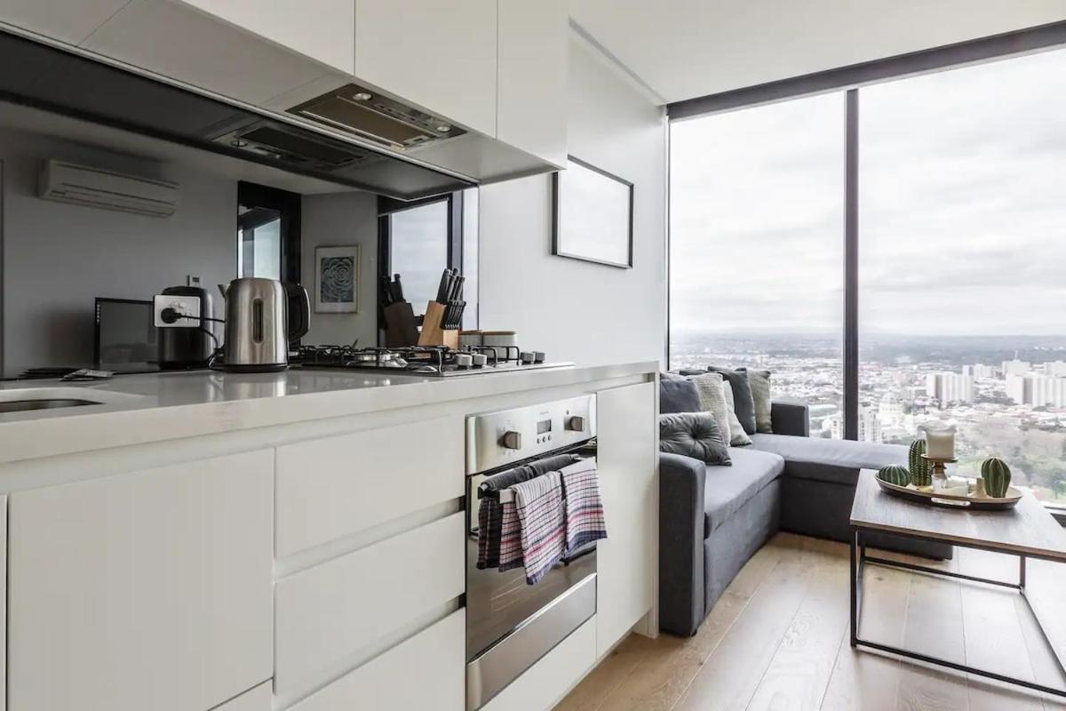 1br Cbd High Rise Unit! Apartment Melbourne