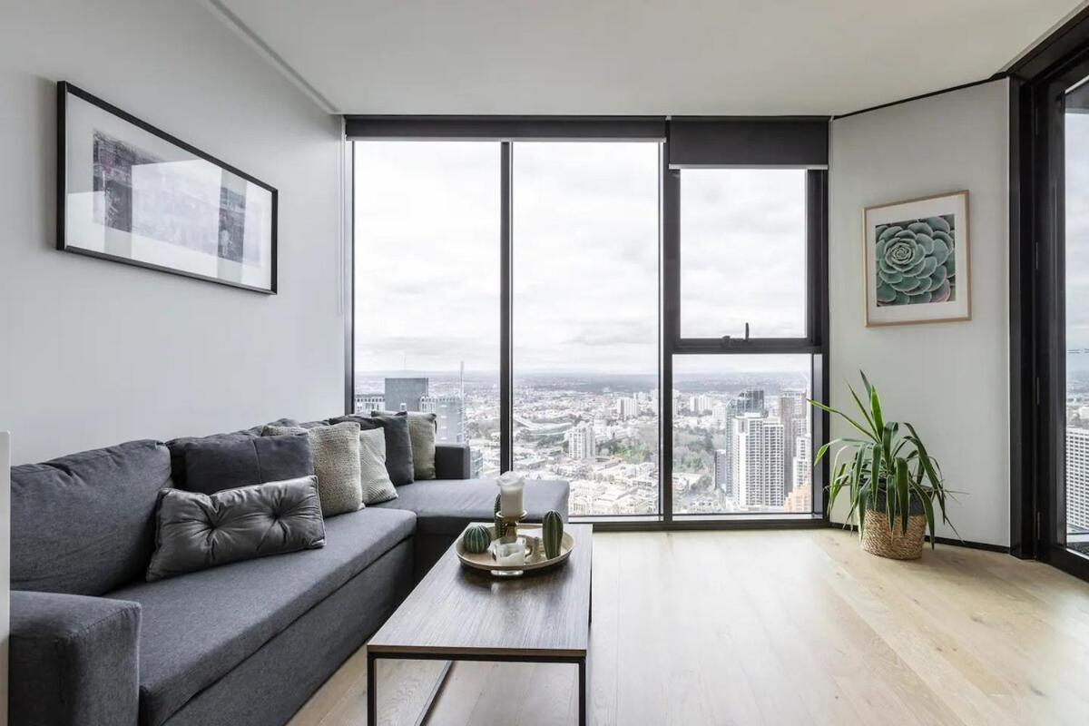 Apartment 1br Cbd High Rise Unit! Melbourne
