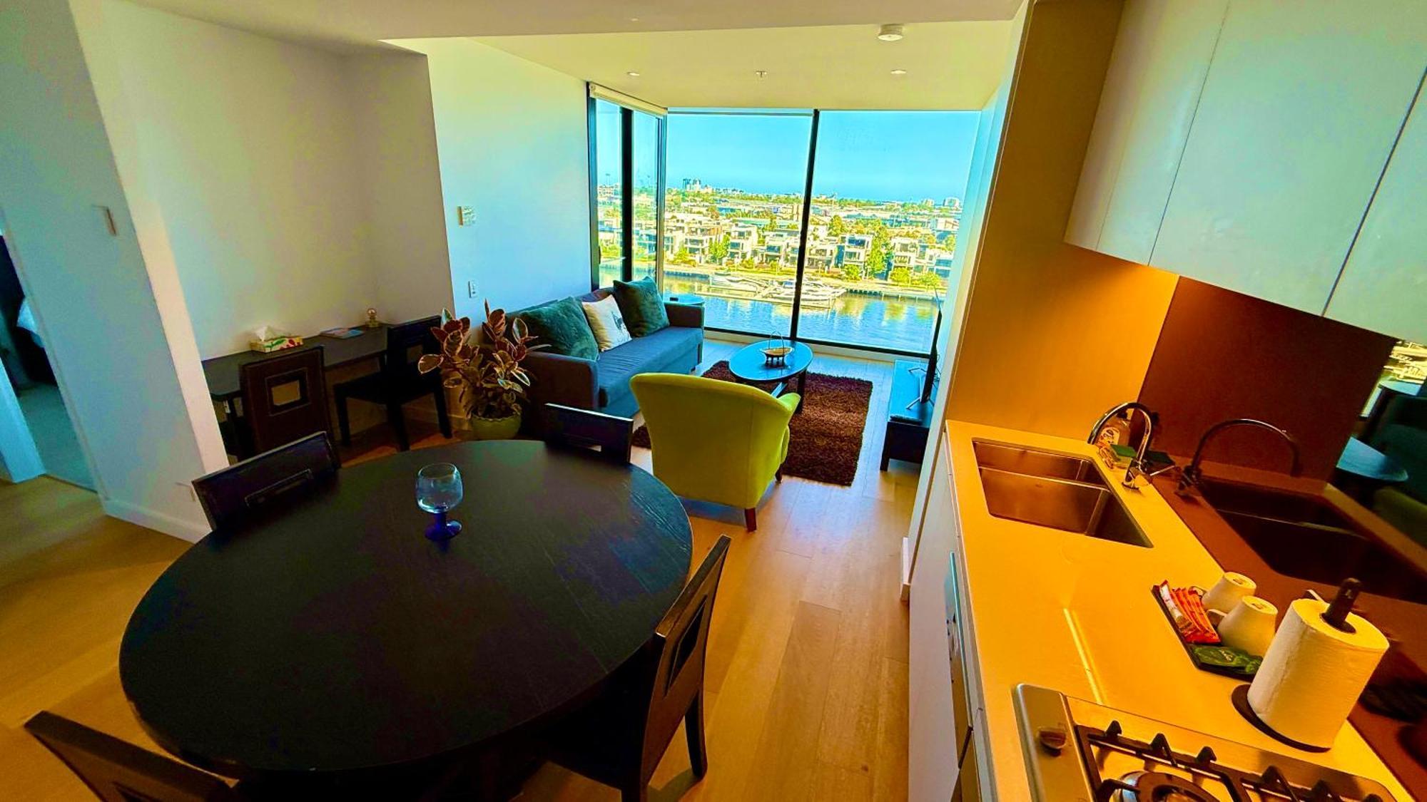 Yarra Accommodation-private Apartments-collins Wharf Waterfront, Docklands * Melbourne