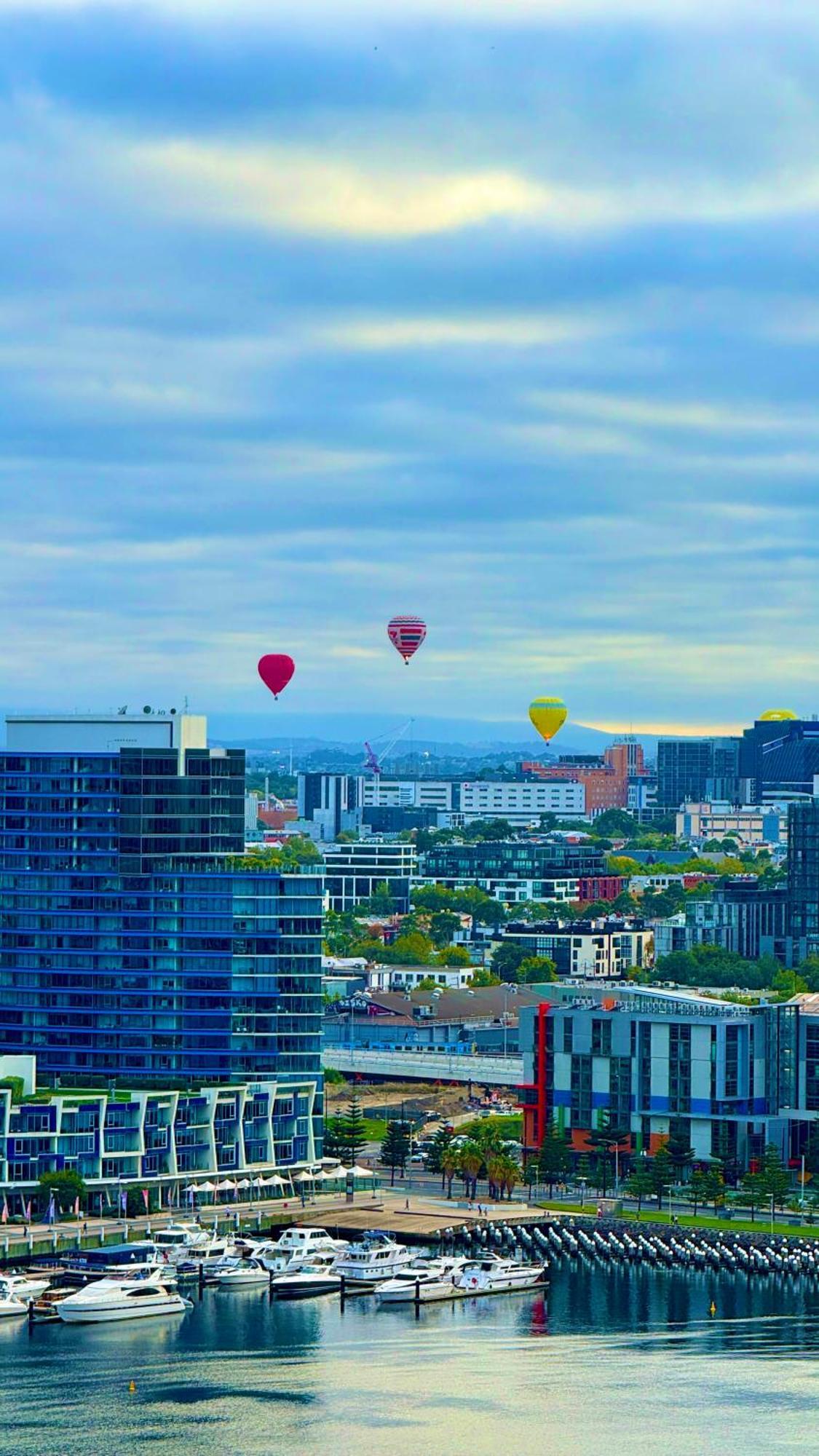 Yarra Accommodation-private Apartments-collins Wharf Waterfront, Docklands Homestay Melbourne