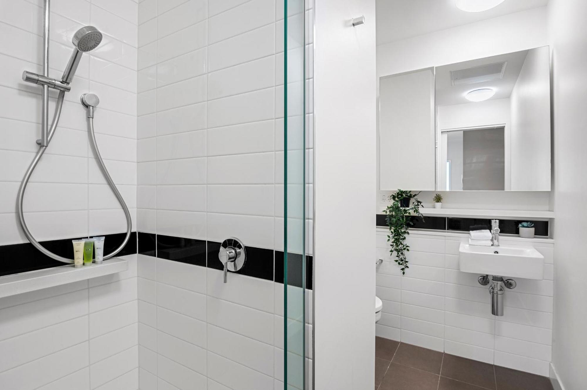 Breathtaking Views At Spacious In Cbd With Gym Apartamento *