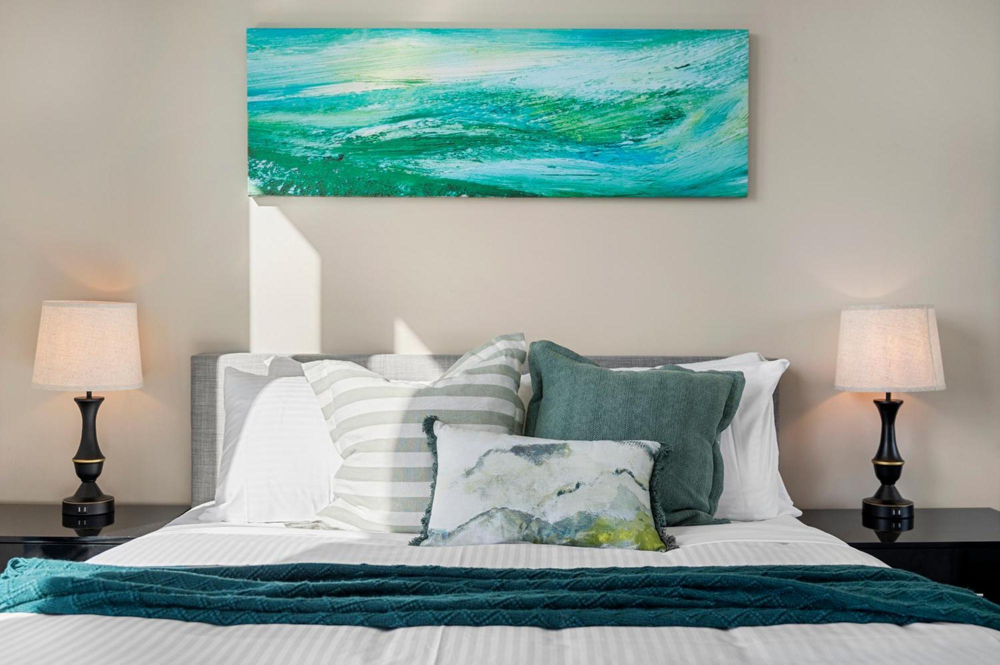 Breathtaking Views At Spacious In Cbd With Gym Apartamento *