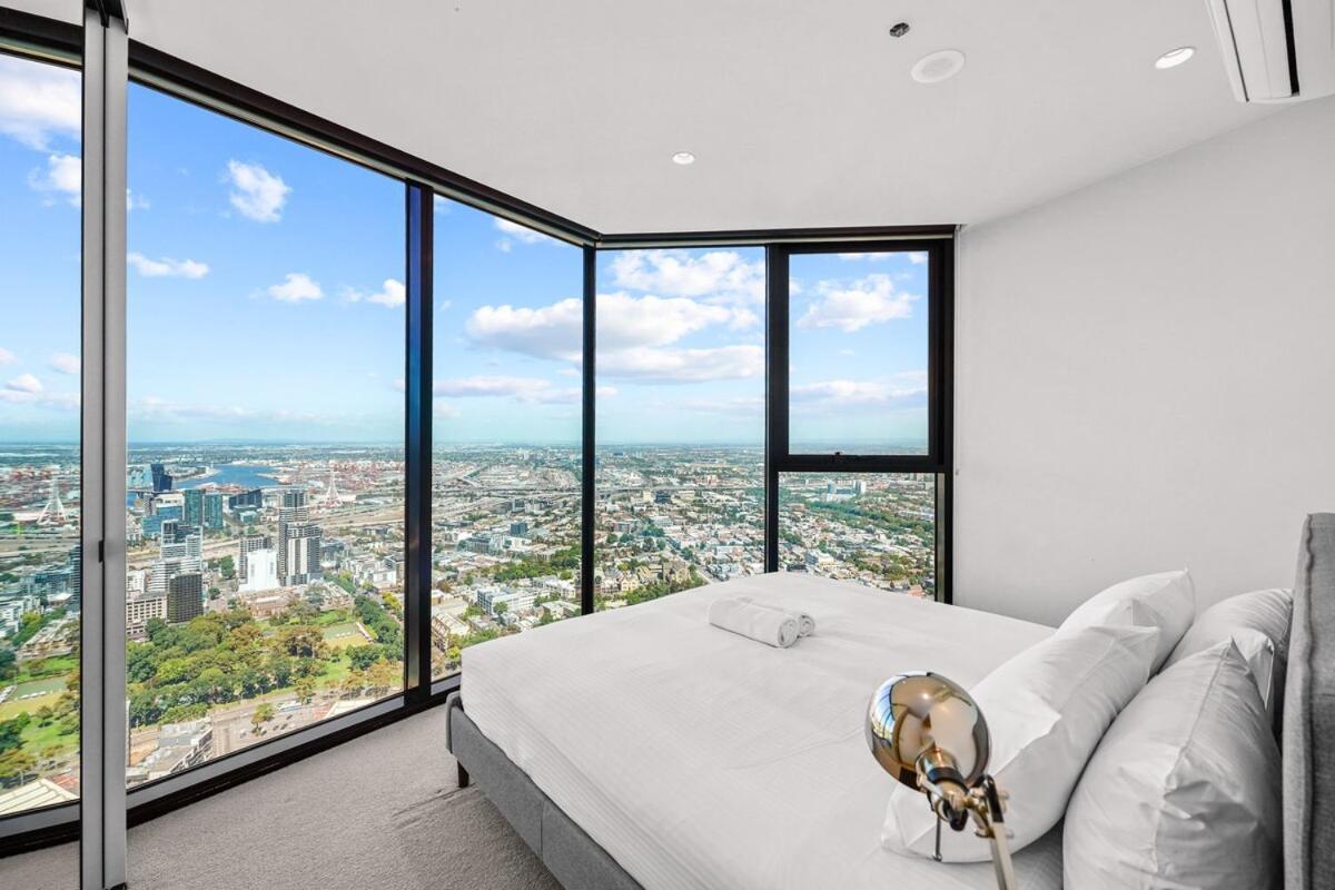 Apartment Lv 67 Light House Wake Up From Skyline Cbd 2b1b *