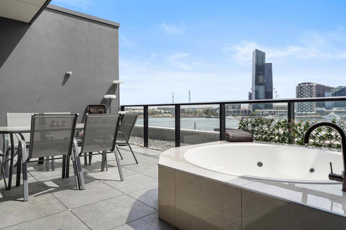 Unrivaled-views Waterfront Luxury Townhouse 3b4b2c *