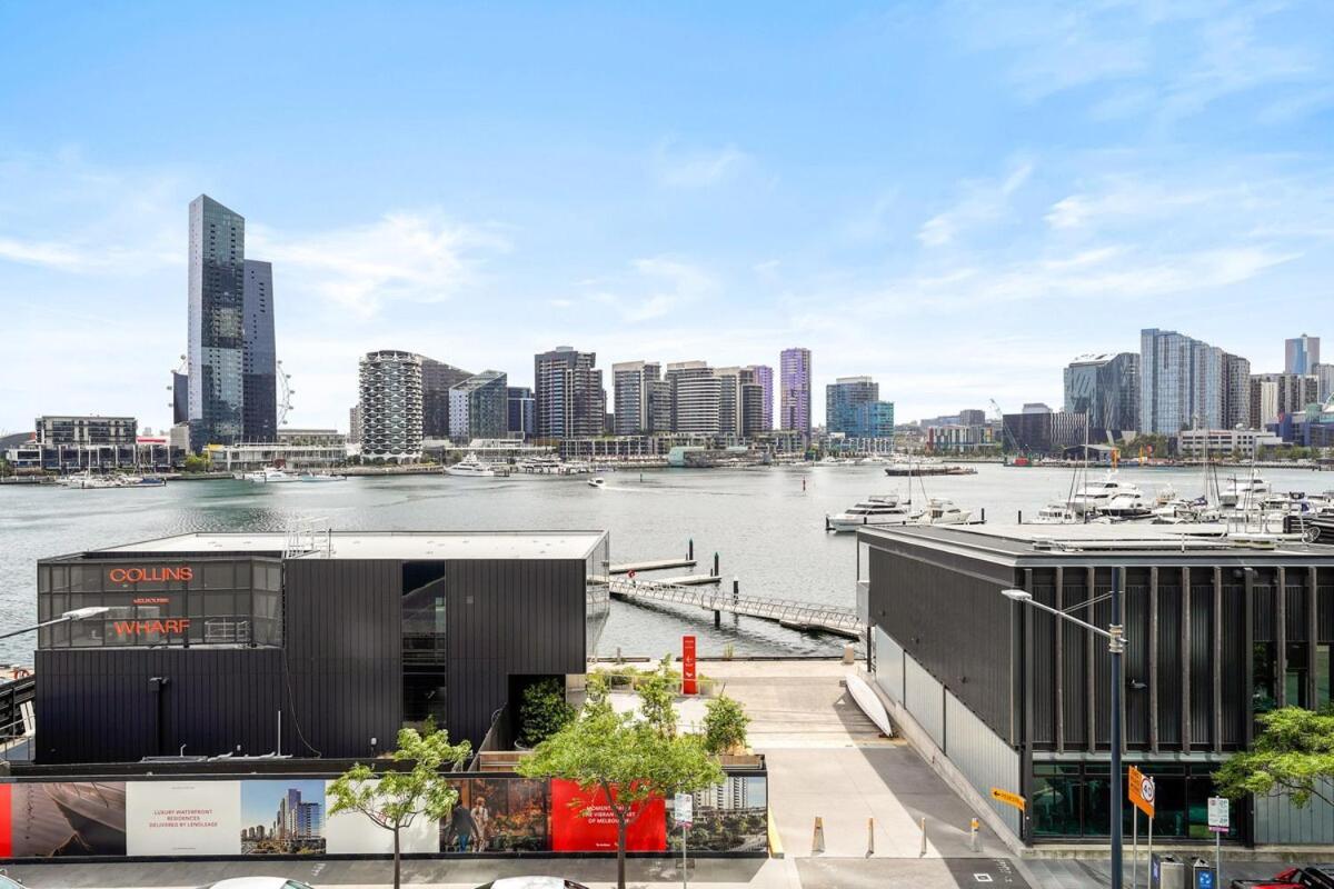 Apartment Unrivaled-views Waterfront Luxury Townhouse 3b4b2c Melbourne