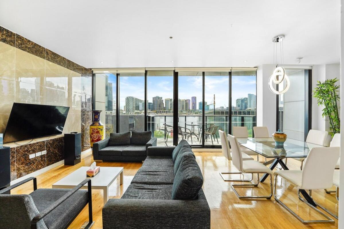 Apartment Unrivaled-views Waterfront Luxury Townhouse 3b4b2c