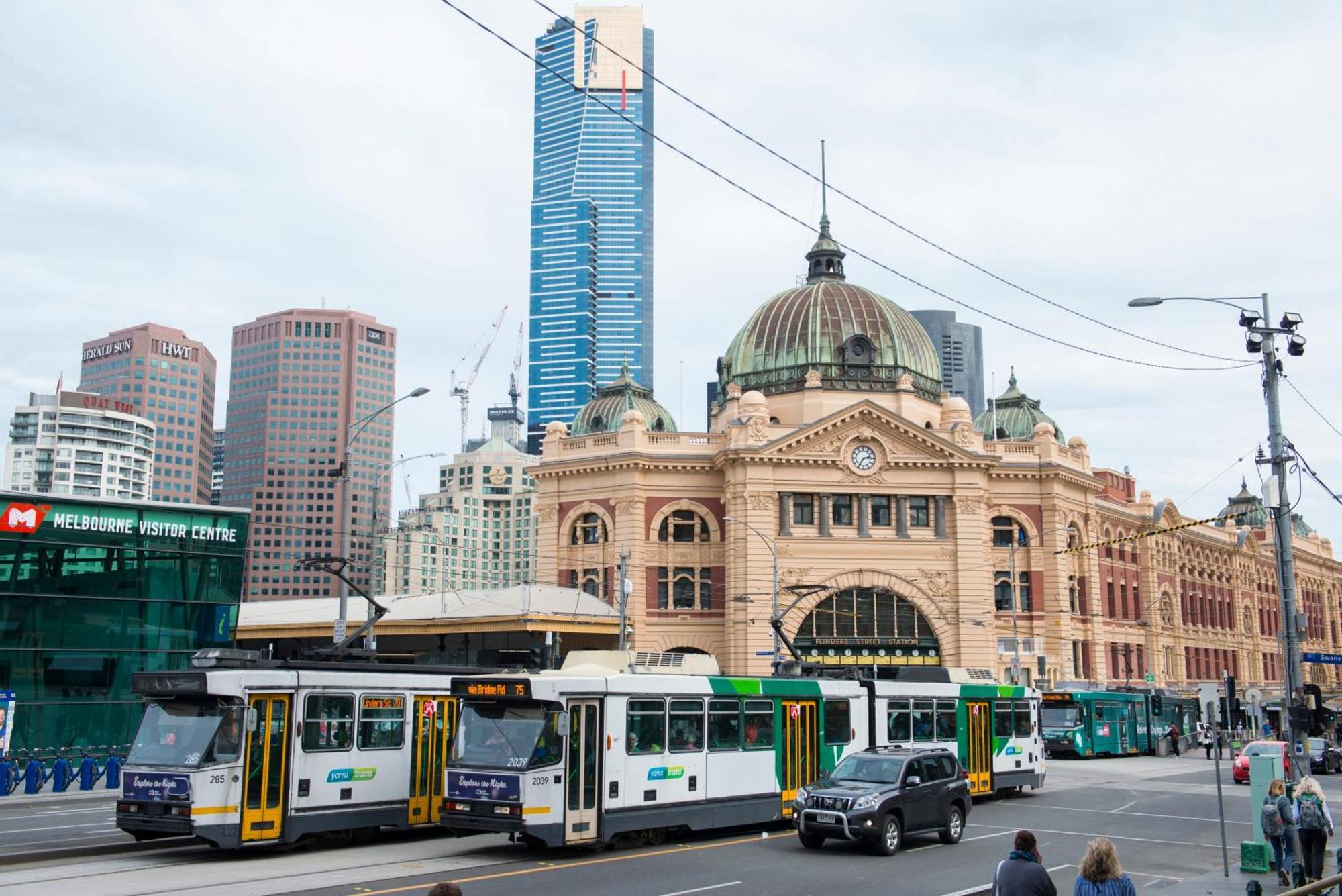 Sophisticated Skyline Serenity At Southbank * Melbourne