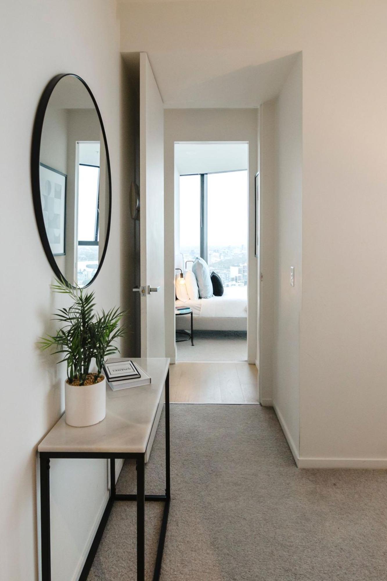 Sophisticated Skyline Serenity At Southbank