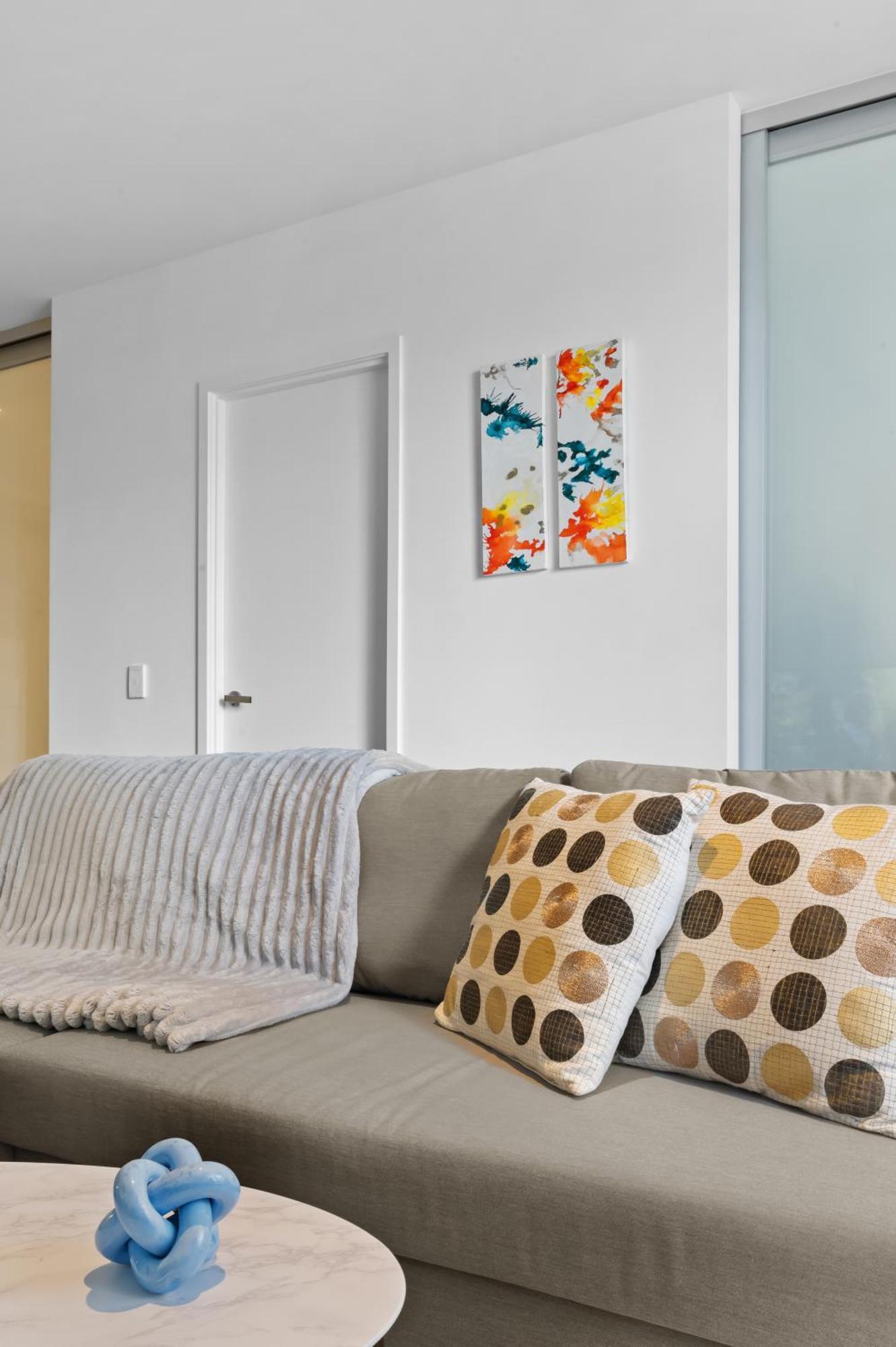 Cbd Unit, Sleeps 6, Views & Parking *