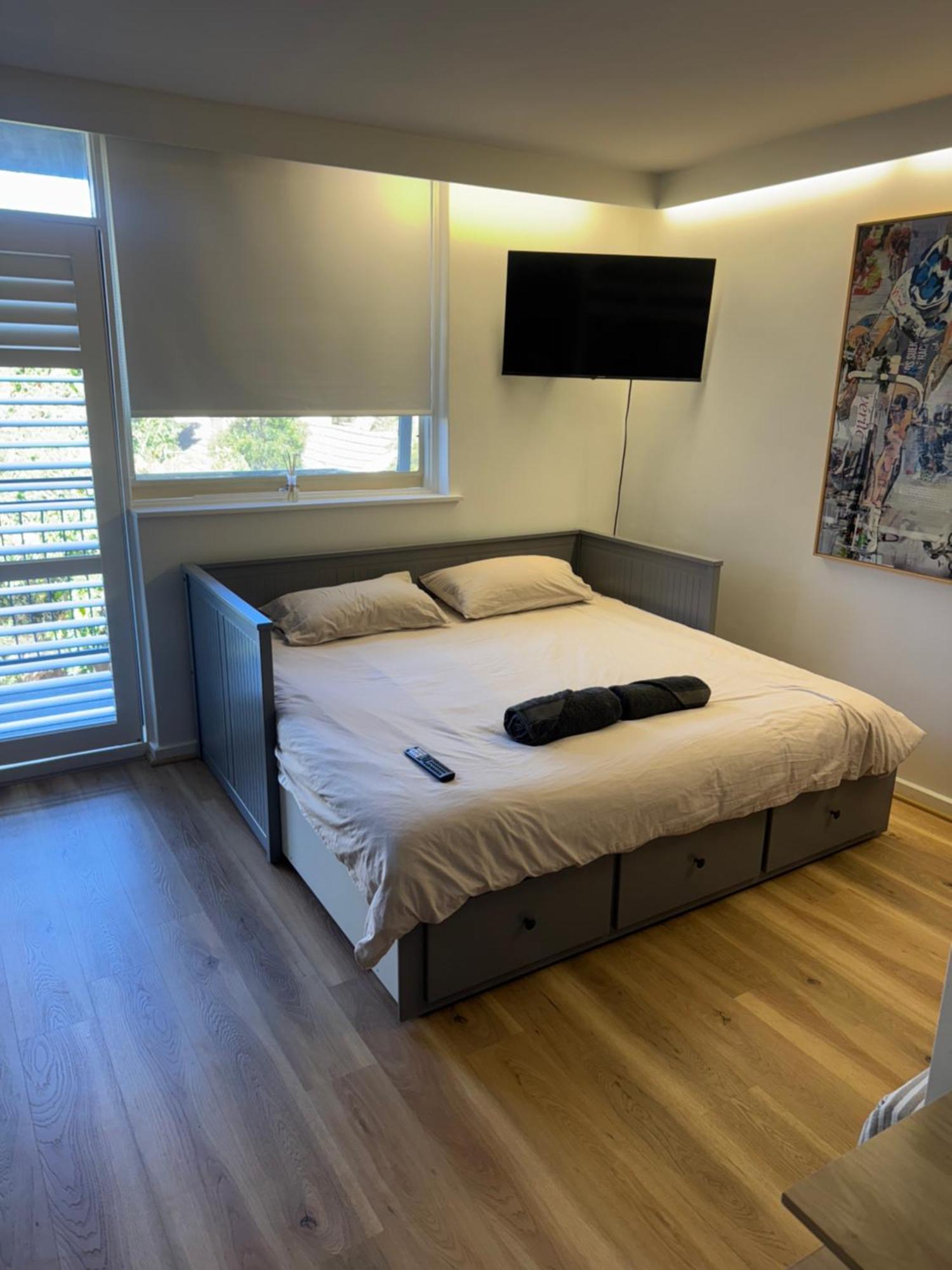 Beach-chic With Rooftop In Heart Of St Kilda Melbourne