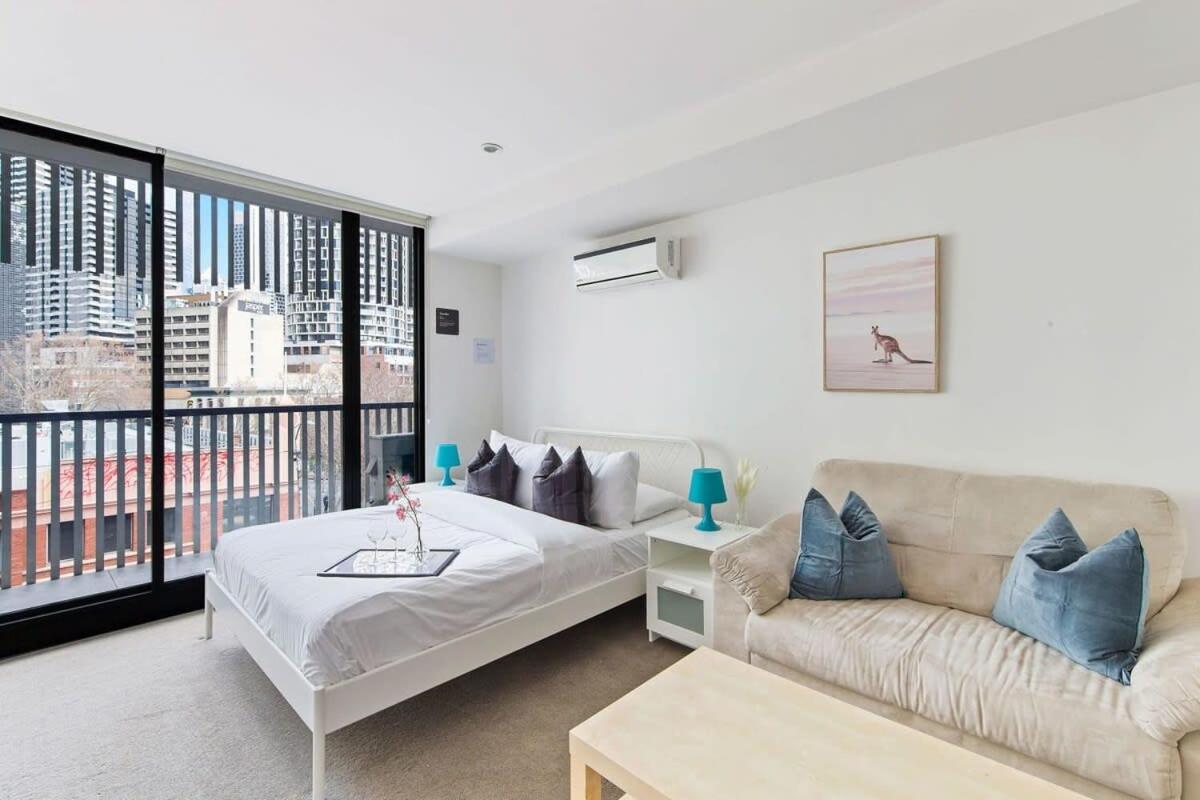 Apartment A Cozy Studio Only A 4-min Walk To Victoria Market