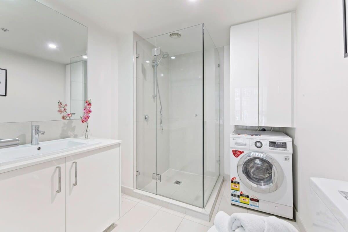 A Cozy Studio Only A 4-min Walk To Victoria Market *