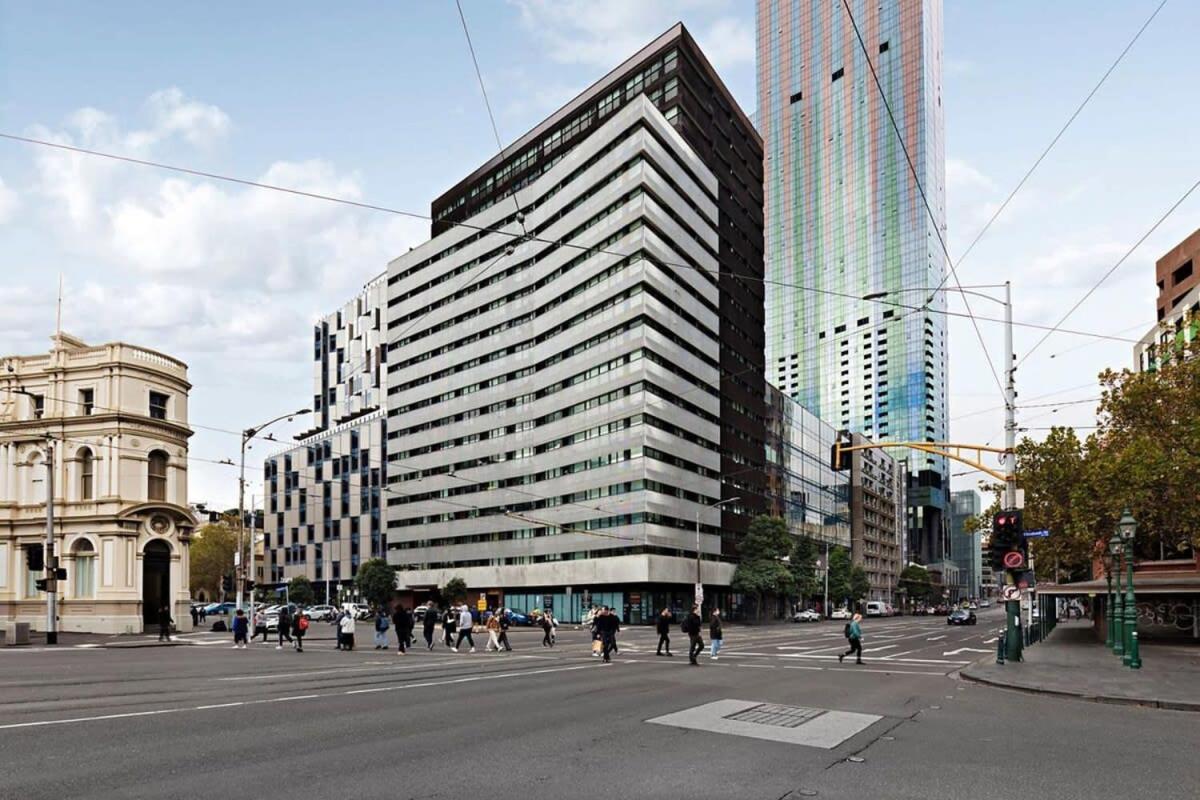 A Cozy Studio Only A 4-min Walk To Victoria Market Apartment *