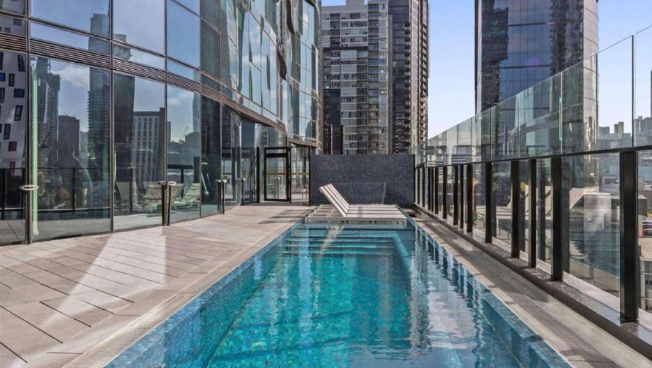 Stunning View 2bdr Apt Southbank Apartment Melbourne