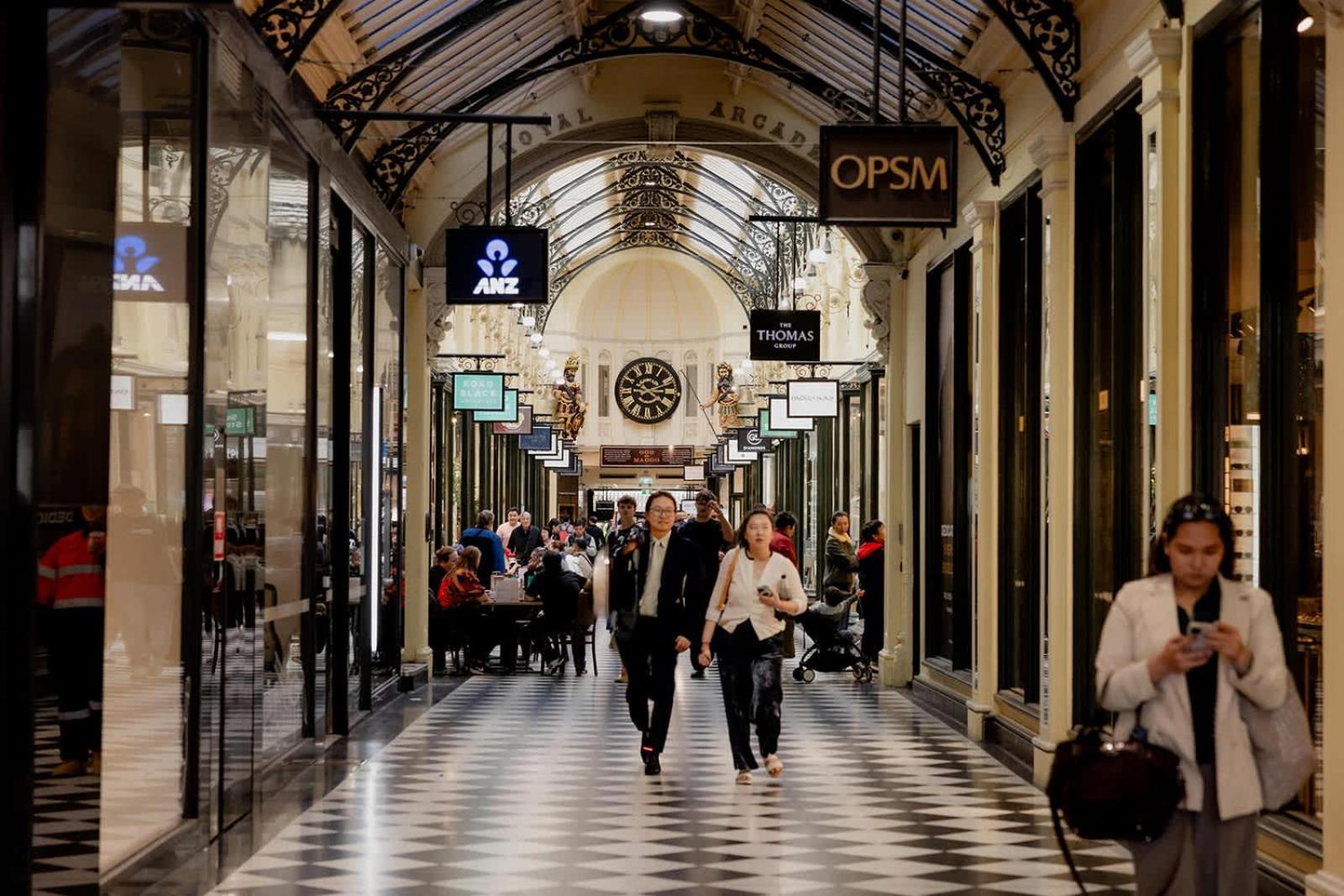 A Luxe In The Paris End Of