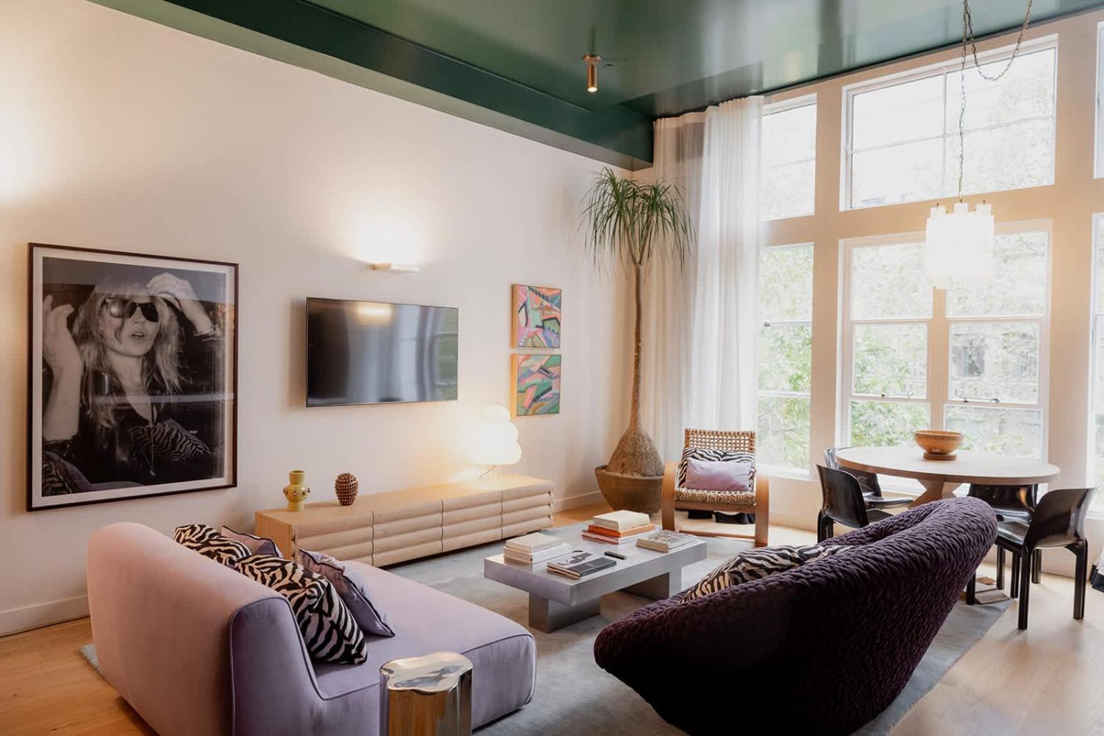 A Luxe In The Paris End Of * Melbourne