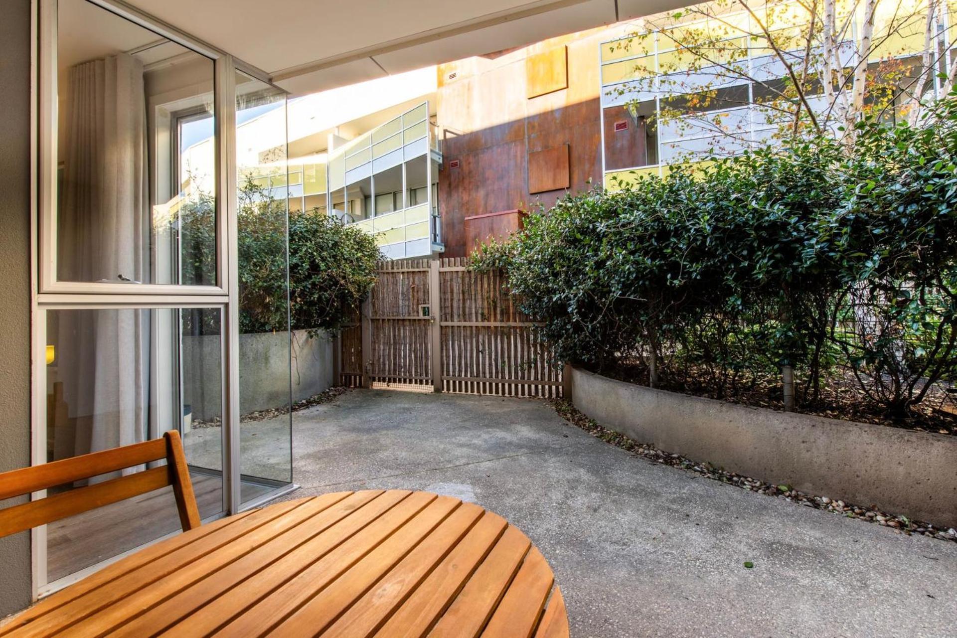 Apartment Richmond Retreat With Courtyard & Parking