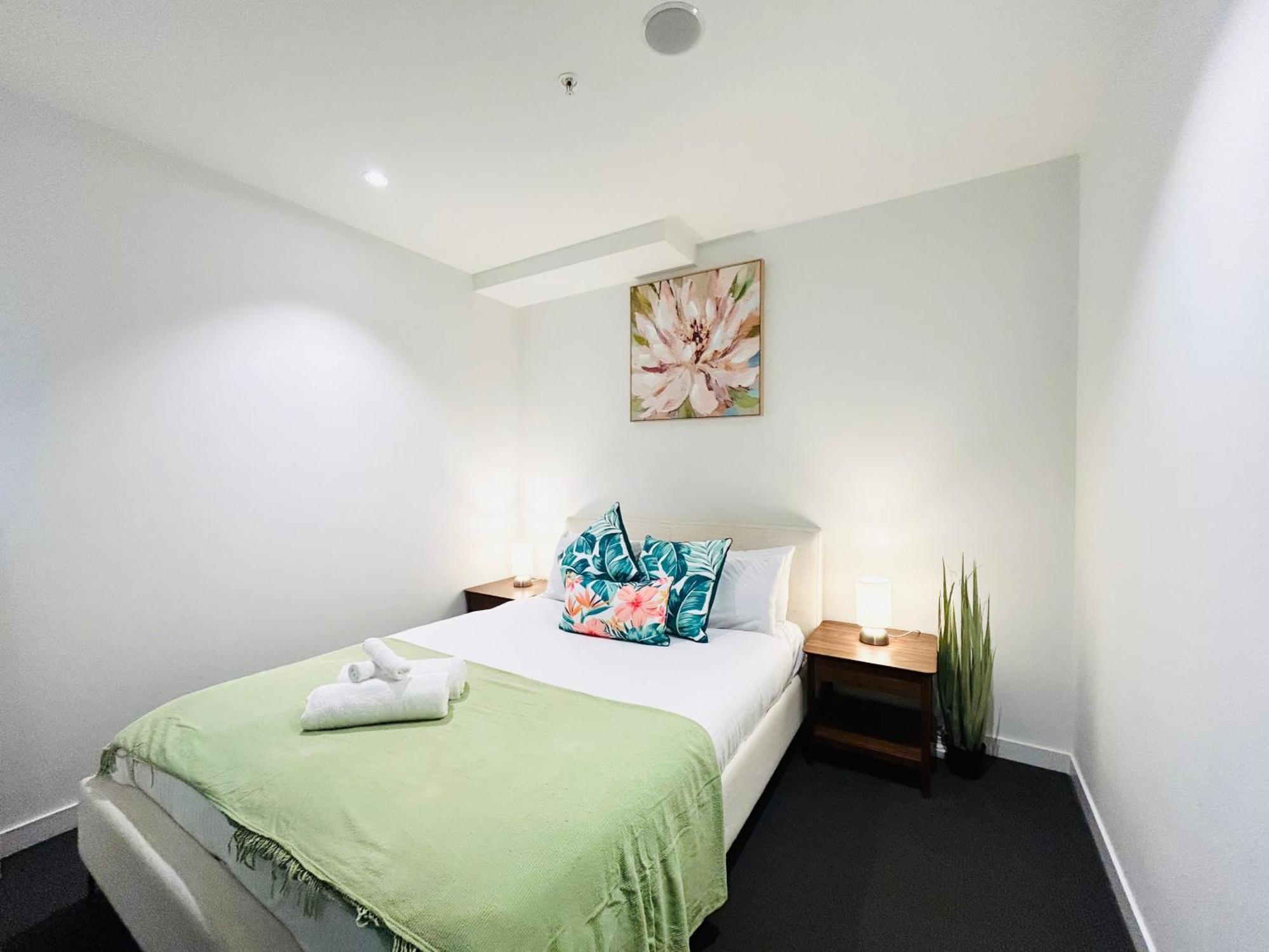 The Escape In Southern Cross Station Apartment *