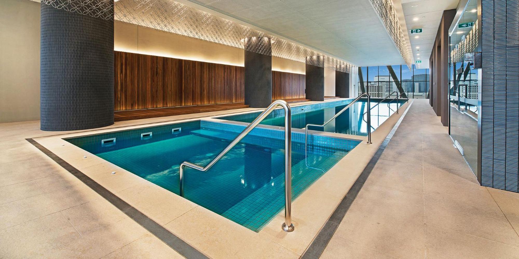 Prima Pearl Tower - Three Bedroom Casino Flames View Apartment *