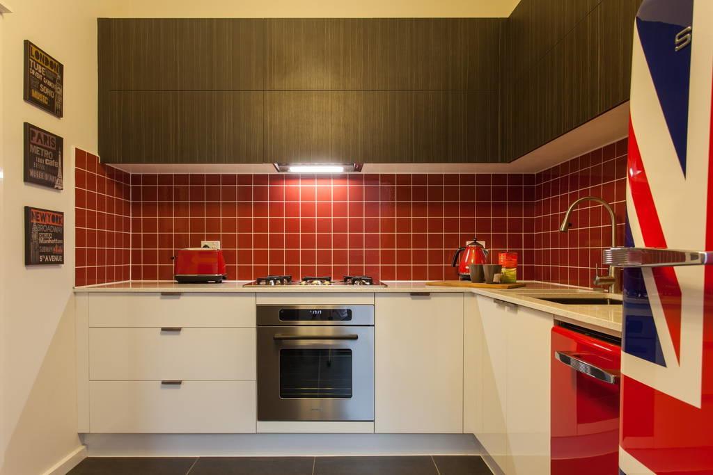 Redtro House