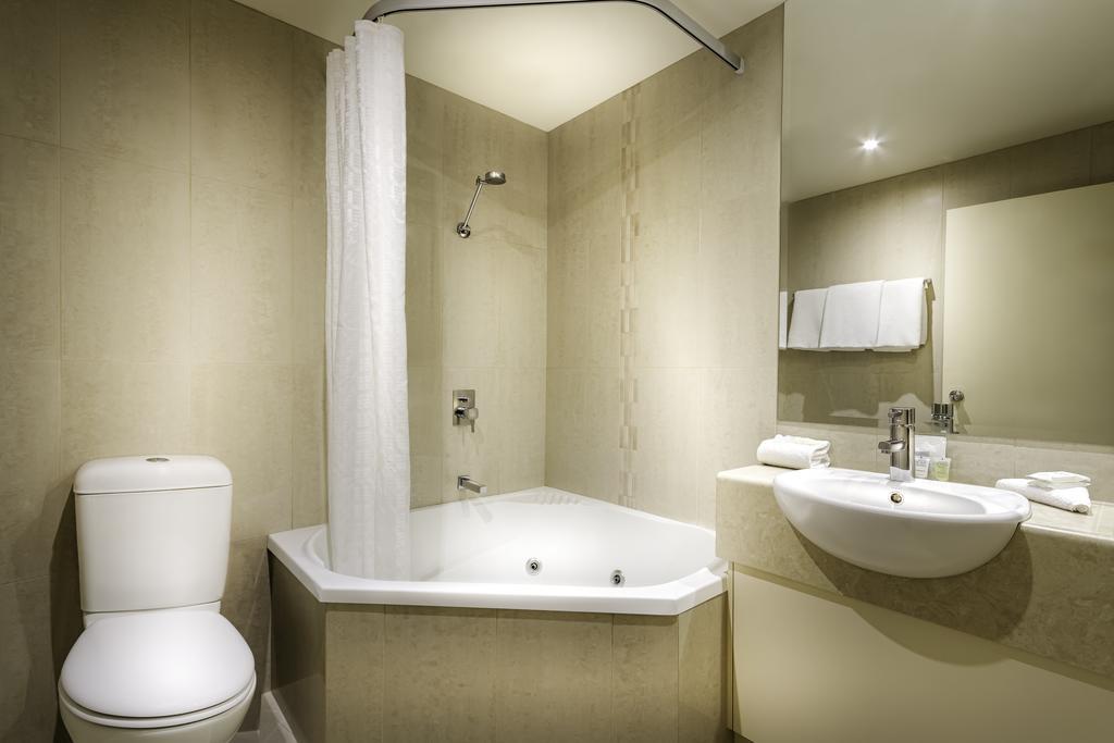 Western Travel Hotel 4*