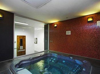 Flinders Wharf Aparthotel