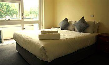 Aparthotel George Powlett