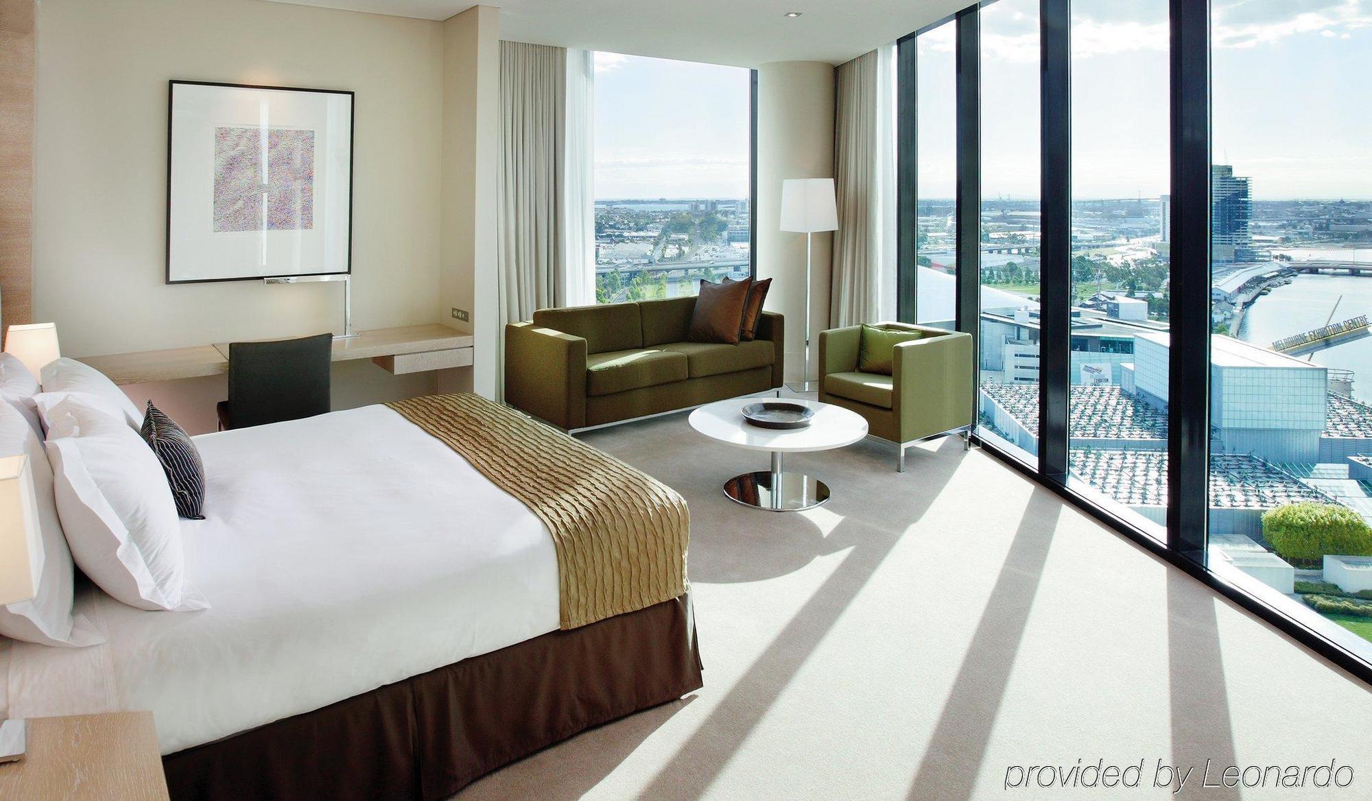 Hotel Crown Promenade Melbourne