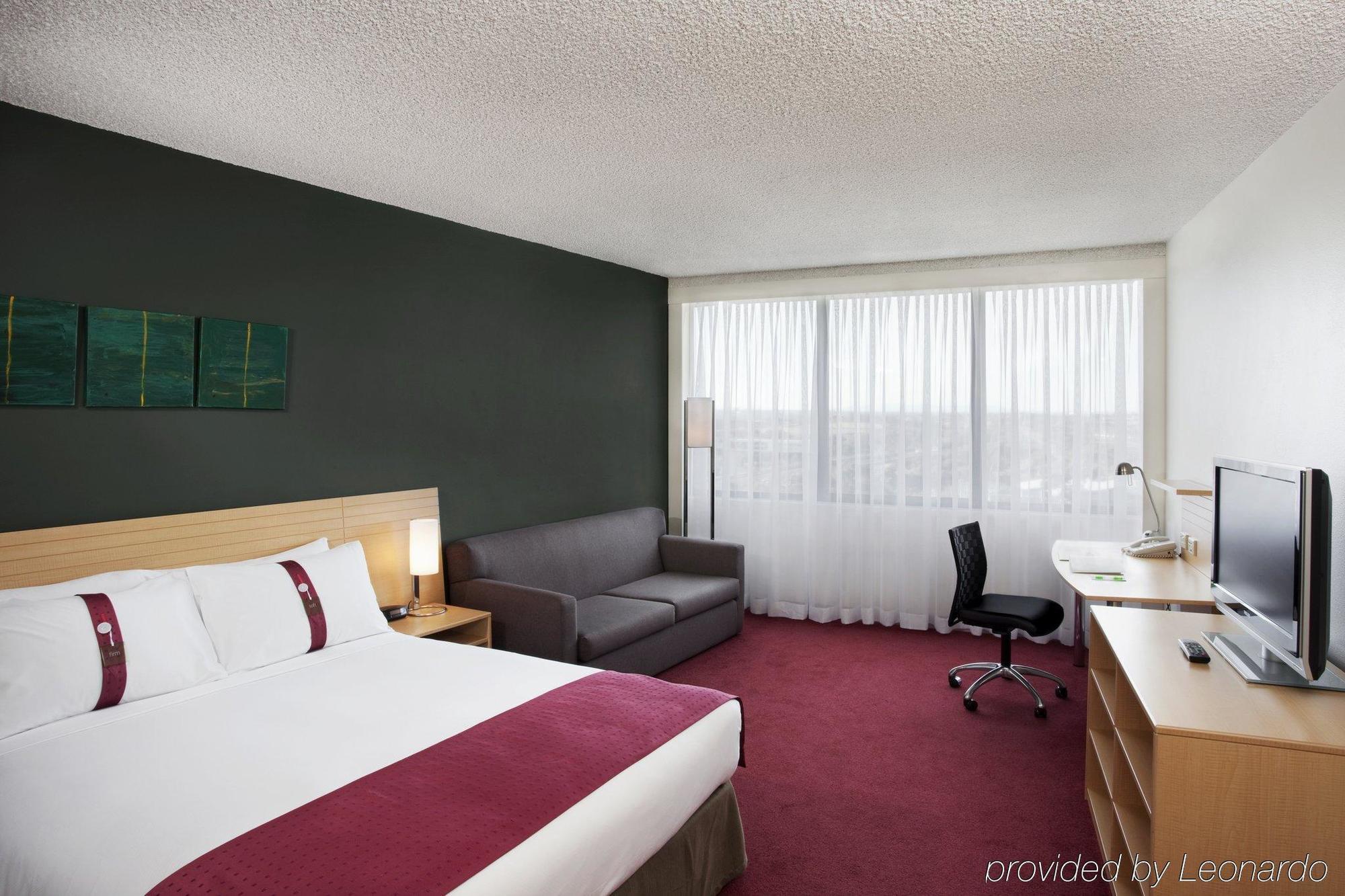 Hotel Airport By Ihg