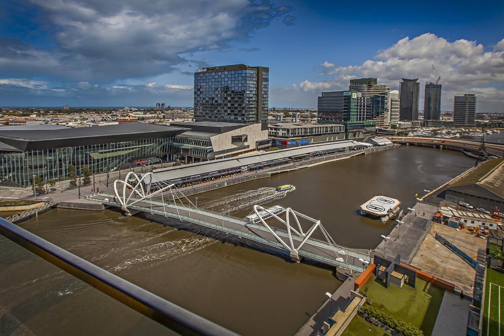 Flinders Wharf Apartment *