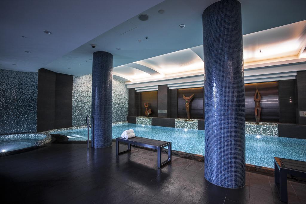 Hotel Quay West 5*