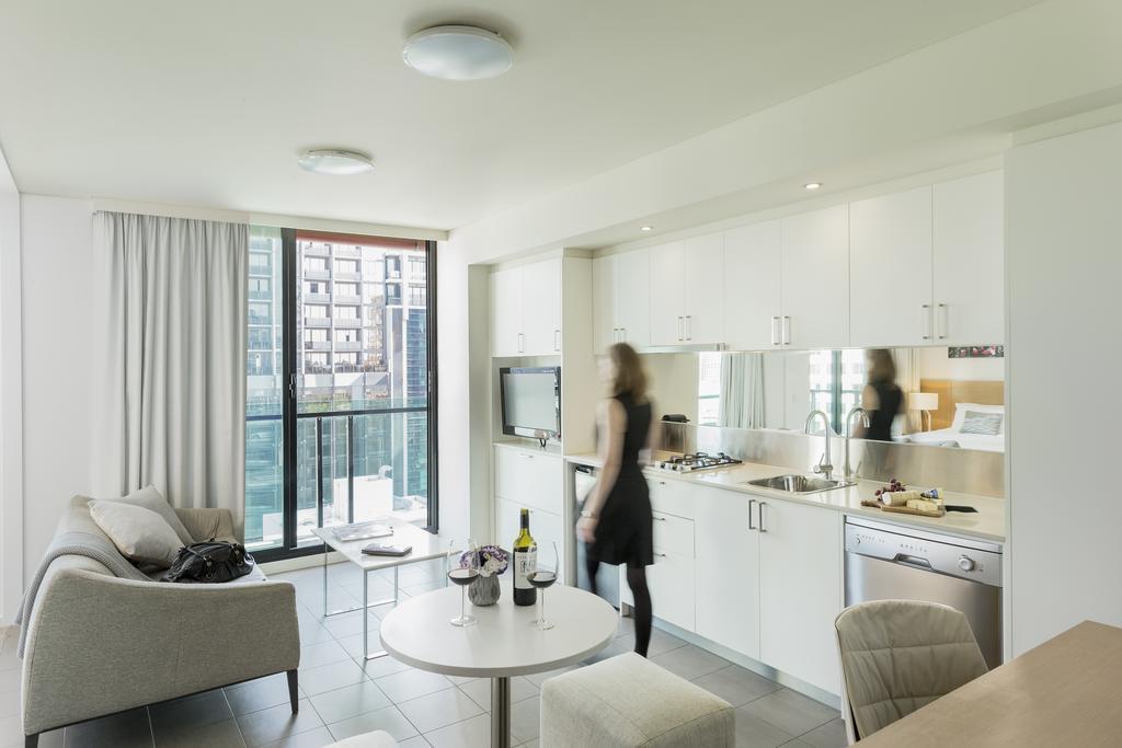 Aparthotel Fraser Place 4*