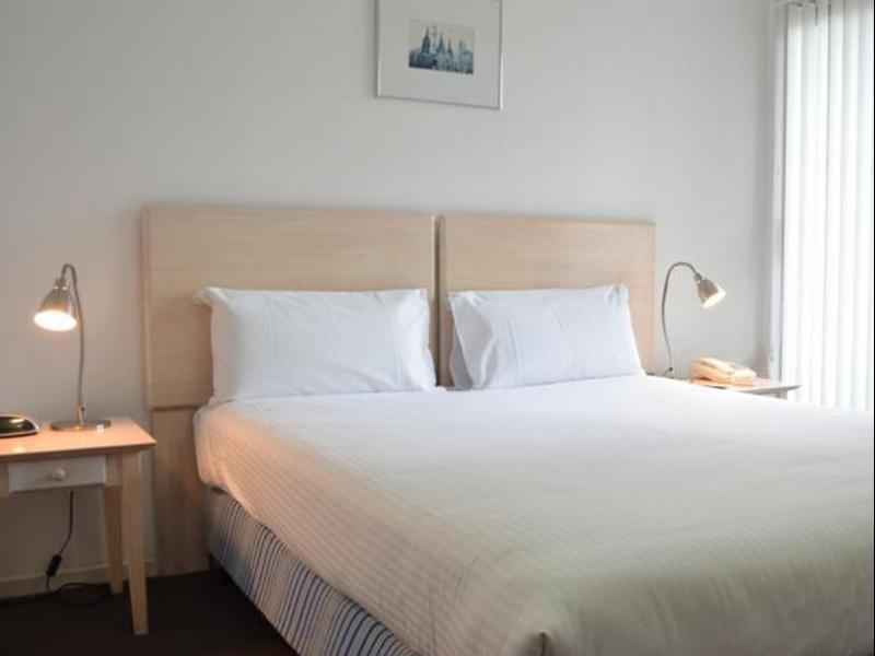 Aparthotel Adara Franklin 4*