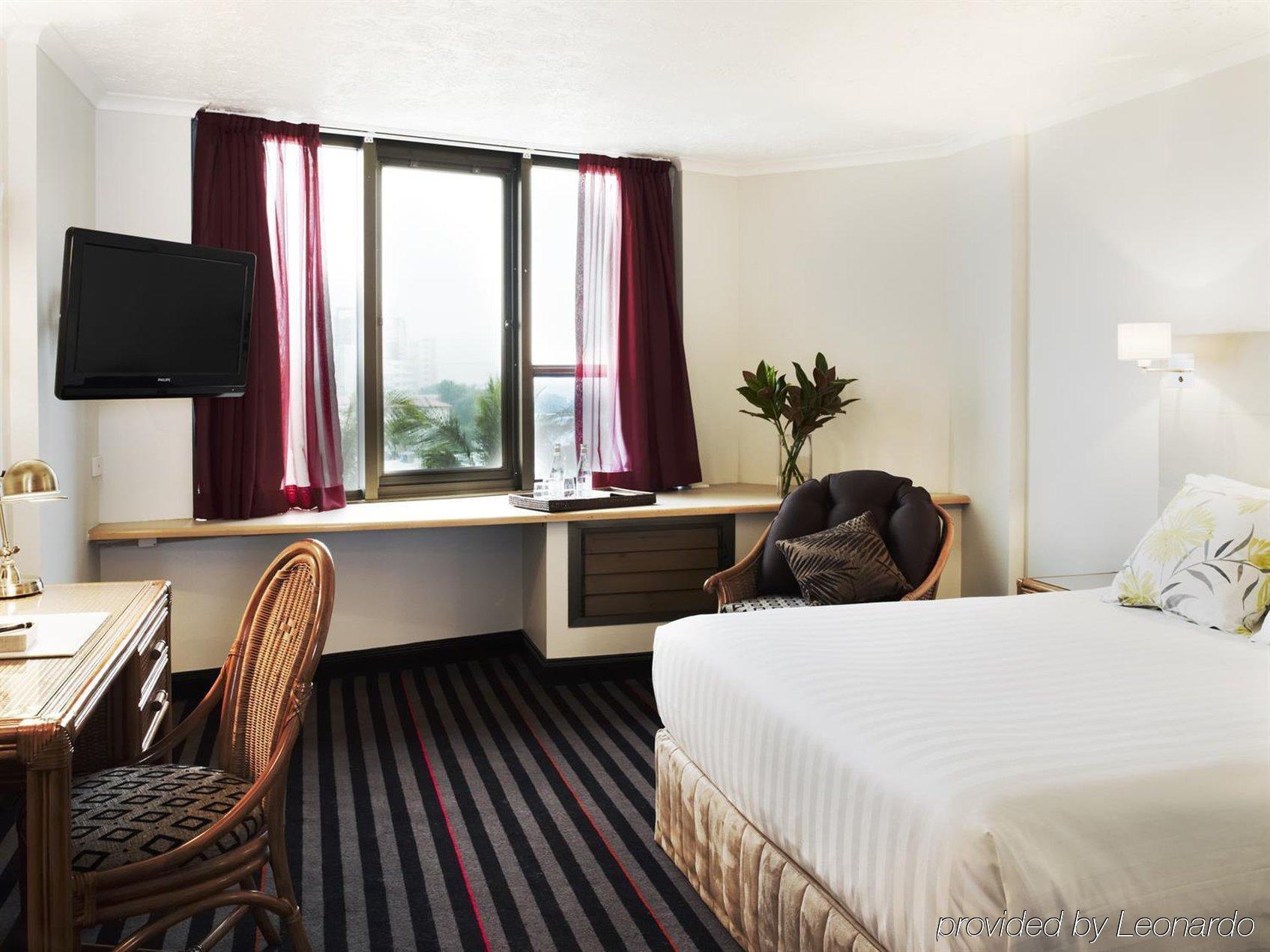 Cosmopolitan And Hotel Melbourne