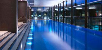 Crown Promenade Hotel 4*
