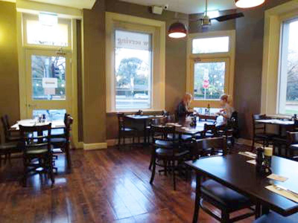 Naughtons Hotel 3* Melbourne