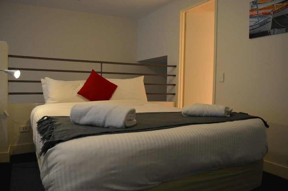 Flinders Lane Superior Apartment *