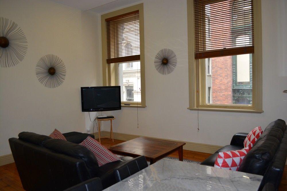 Flinders Lane Superior Apartment