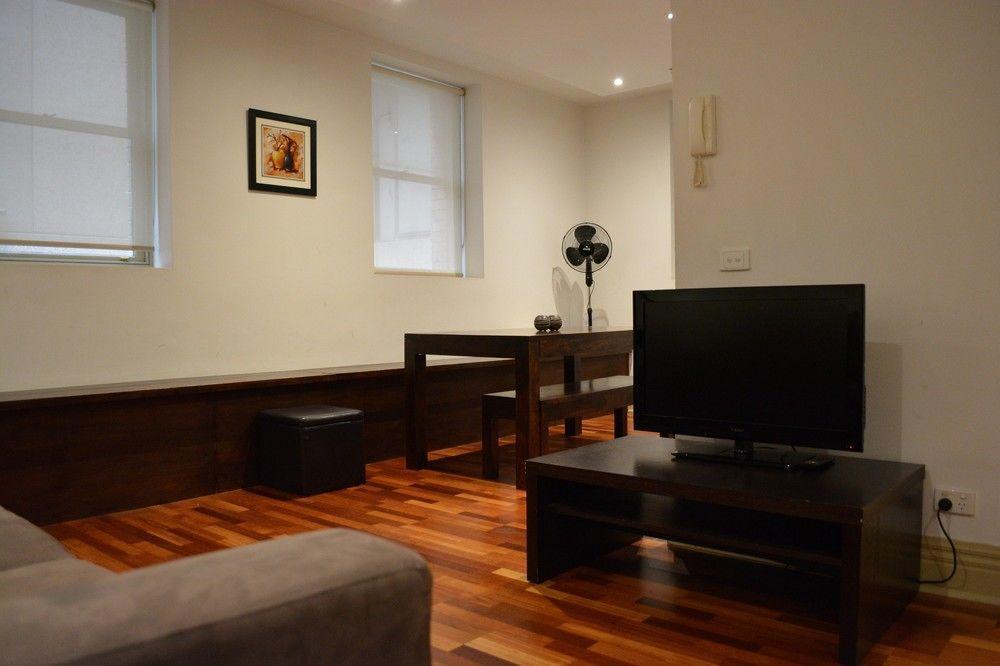 Flinders Lane Superior * Melbourne
