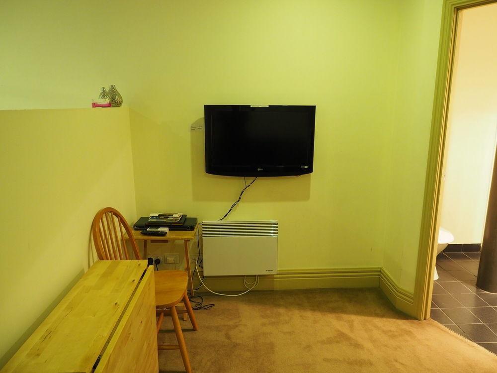 Flinders Lane Superior Apartment *