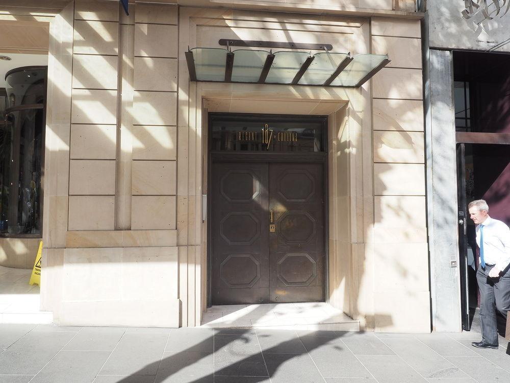 Flinders Lane Superior Apartment