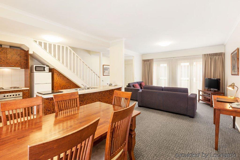 Aligned Corporate Residences Kew Aparthotel 4*