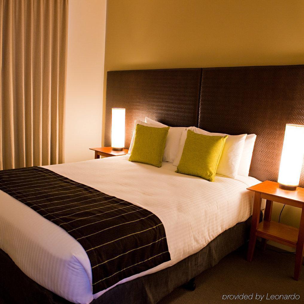 Mantra On Jolimont Aparthotel