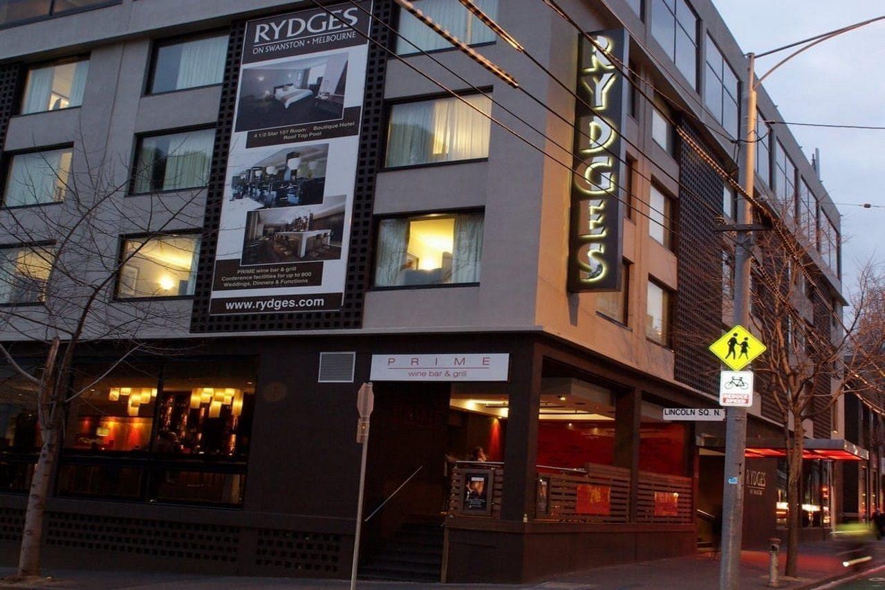 Hotel Crowne Plaza Carlton By Ihg 4*