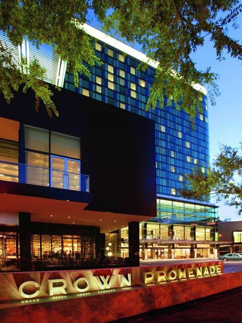 Hotel Crown Promenade 4*