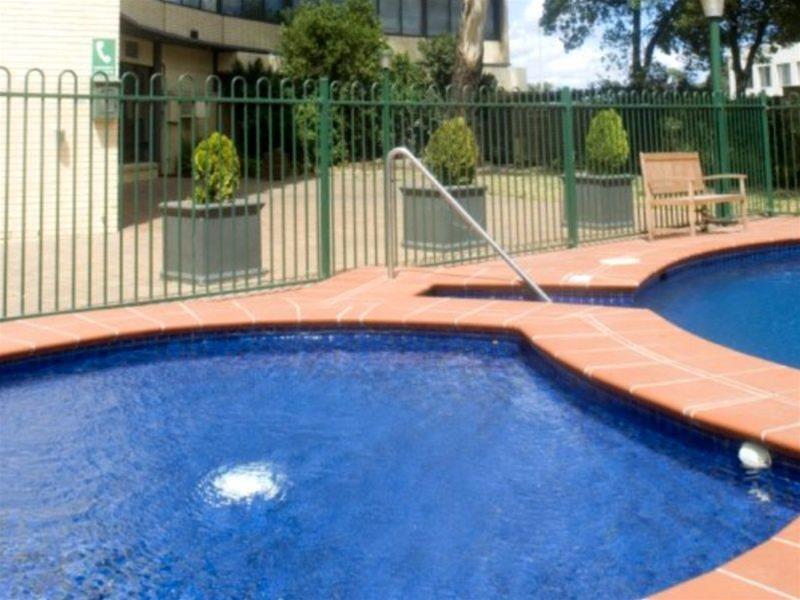 Hotel Airport By Ihg Melbourne