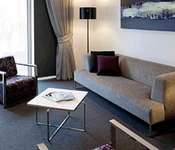 Tyrian Serviced Fitzroy Aparthotel 4*