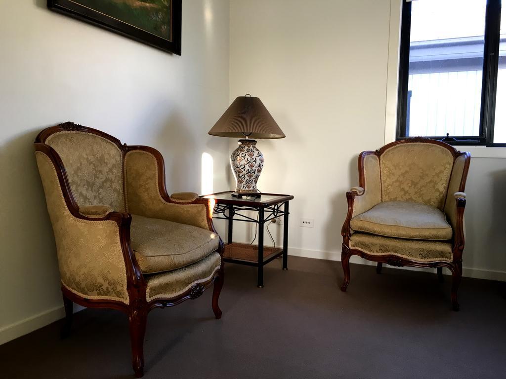 Guest house Deluxe Lake View House 20mins Cbd